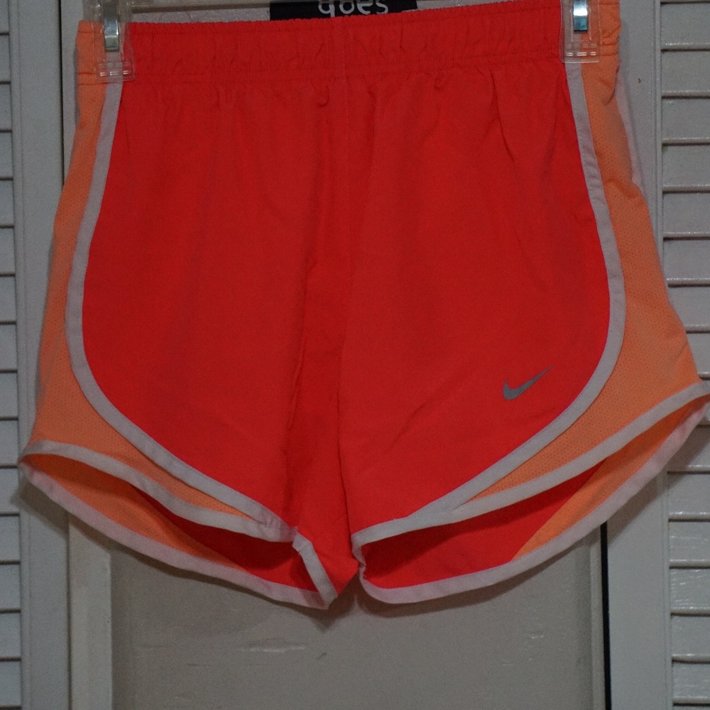Nike Dri-Fit Shorts - Picture 2 of 4